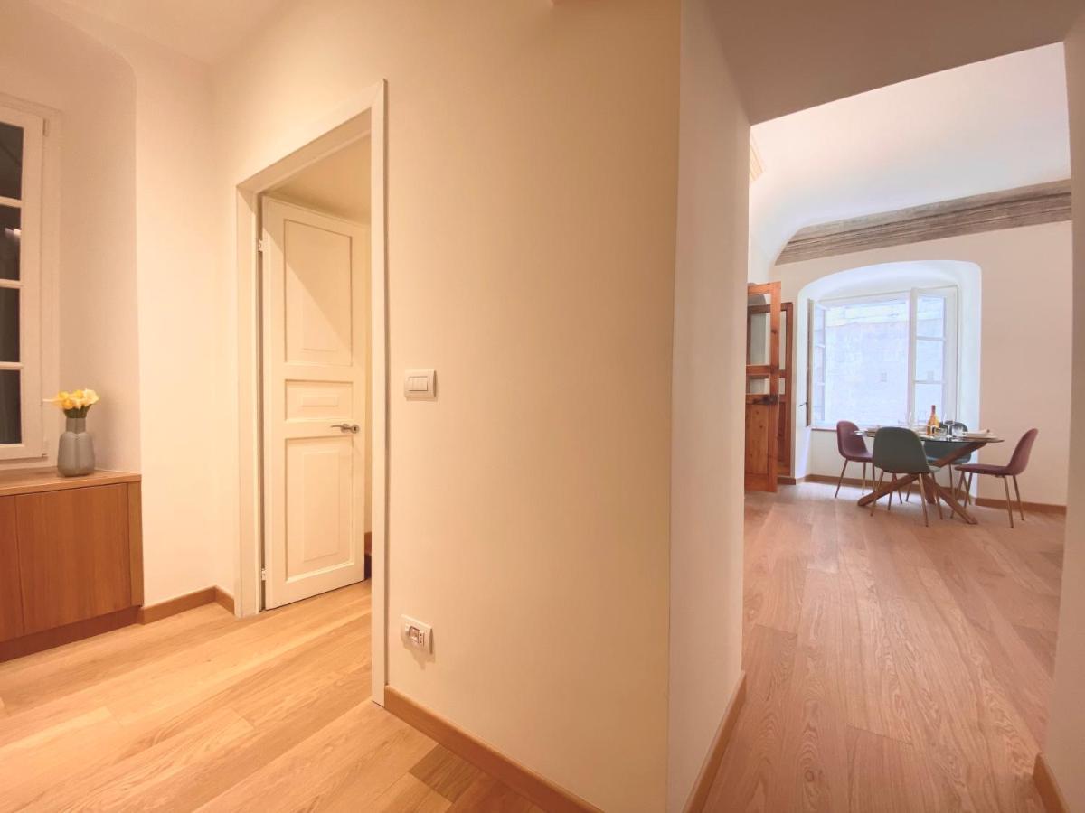 Amazing San Lorenzo 19, Rolli Palace Unesco - Stunning View Overlooking The Cathedral - Free Private Parking- Genova Eksteriør bilde
